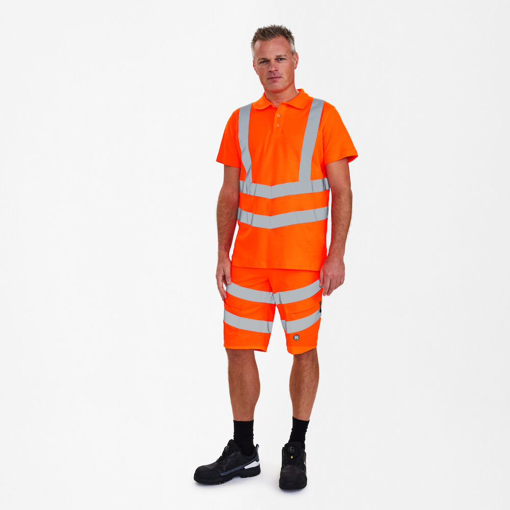 SAFETY Poloshirt – Warnorange (Am Modell)