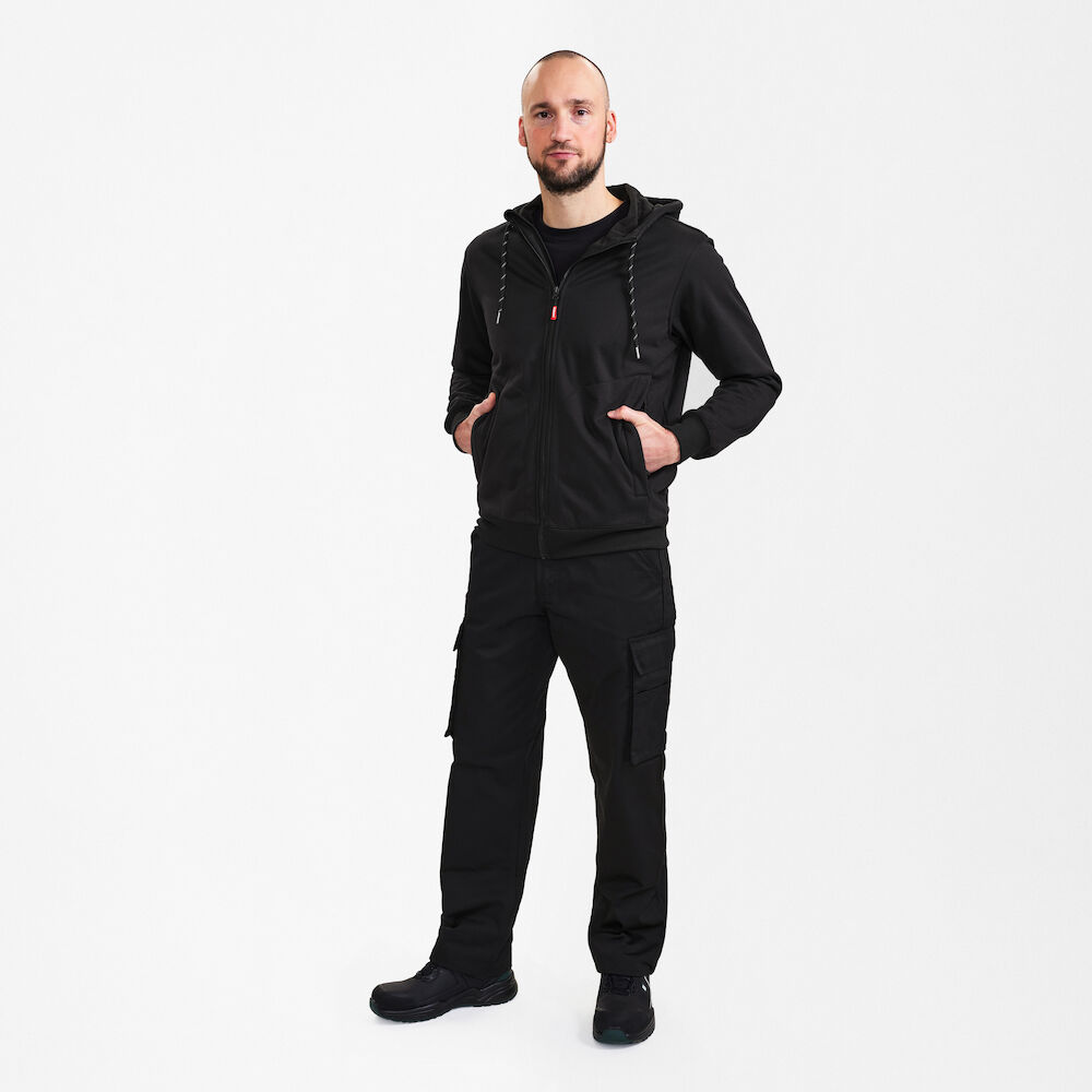 EXTEND Allwetter-Cardigan – Schwarz (Am Modell)