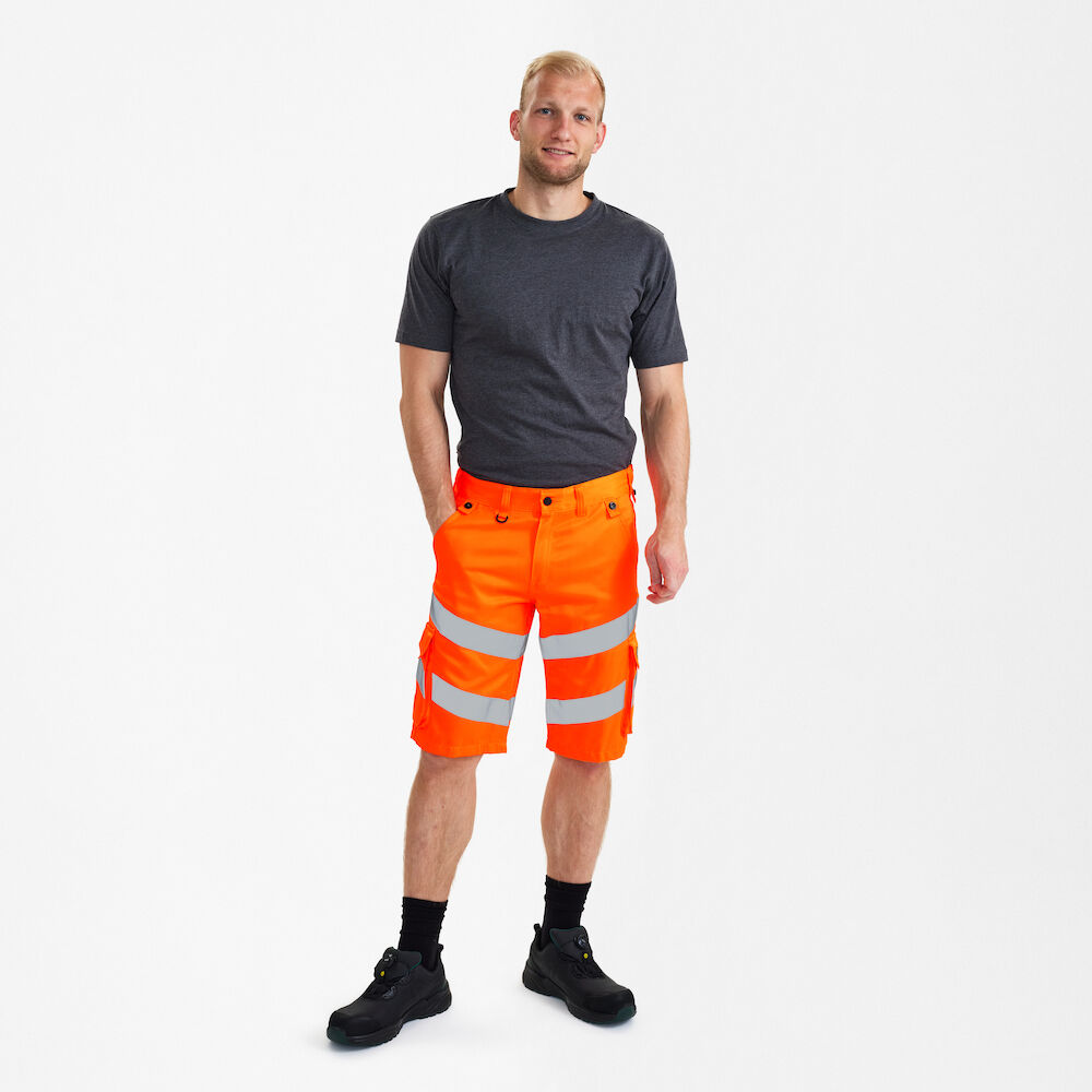 SAFETY Light Arbeitsshorts – Warnorange (Am Modell)