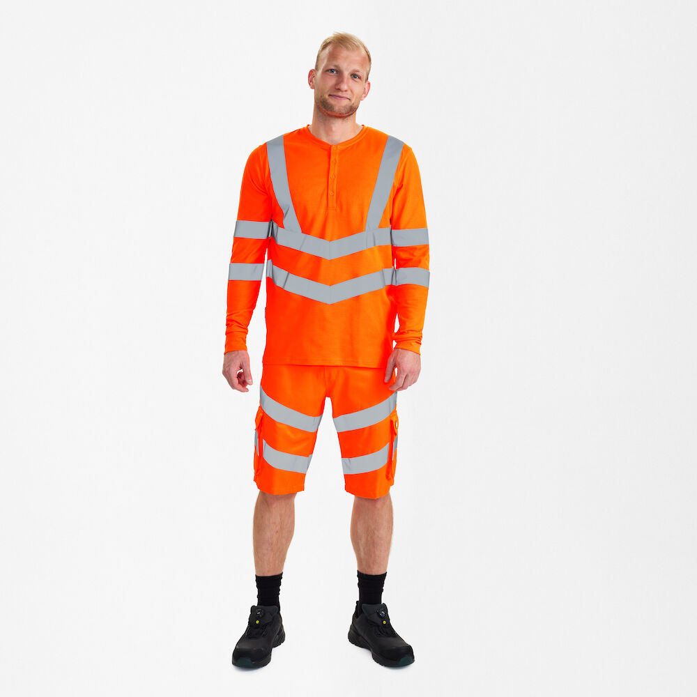 SAFETY Grandad langarm-Shirt – Warnorange (Am Modell)