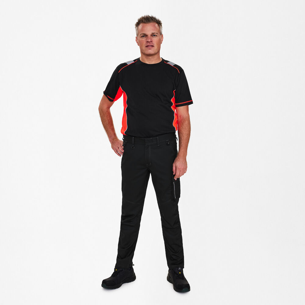 CARGO Servicehose – Schwarz (Am Modell)