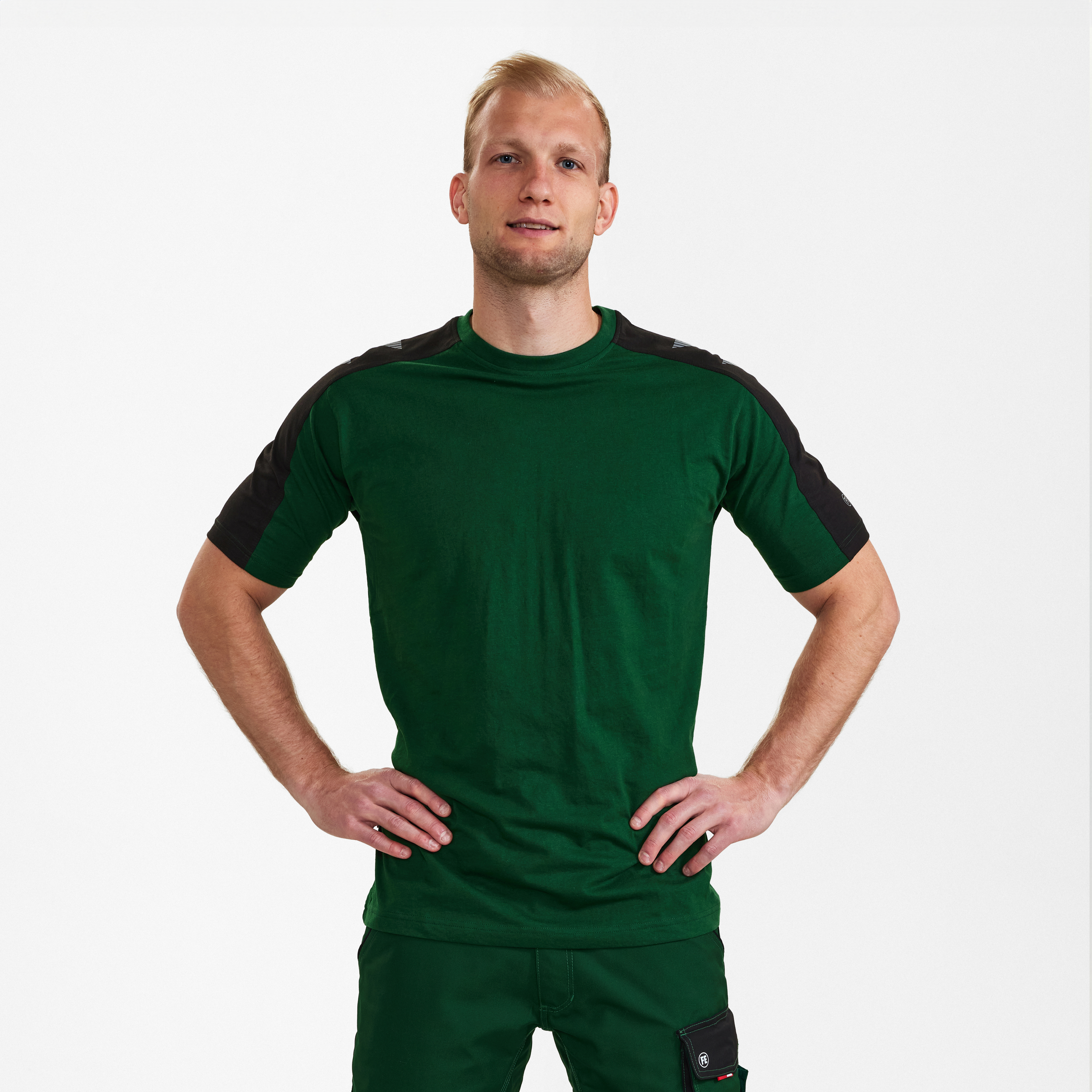 Engel Workwear Galaxy T-shirt - Grøn/Sort [120] / XS