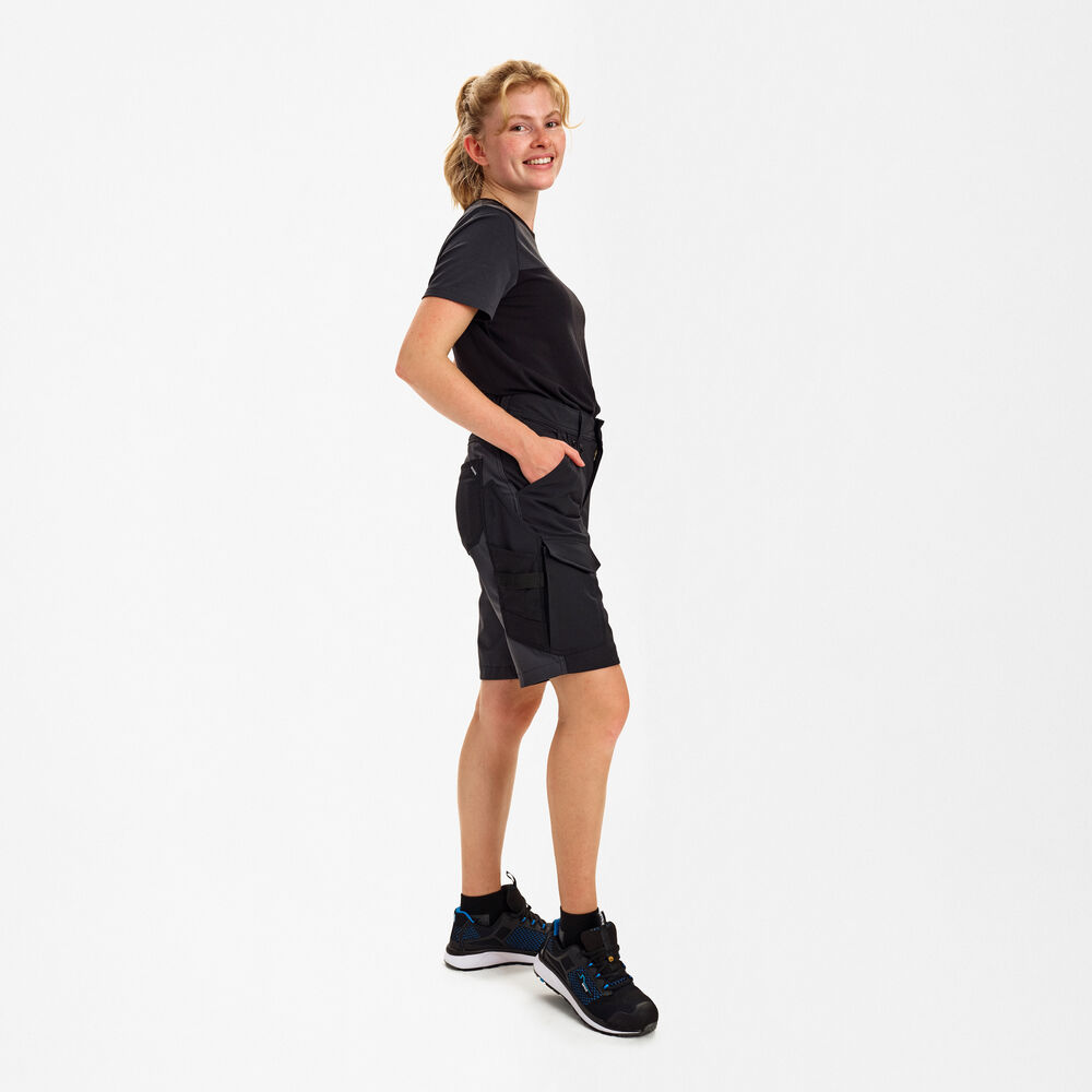 ENTIRE Damen Arbeitsshorts mit 4-Wege-Stretch – Schwarz / Anthrazit Grau (Am Modell)