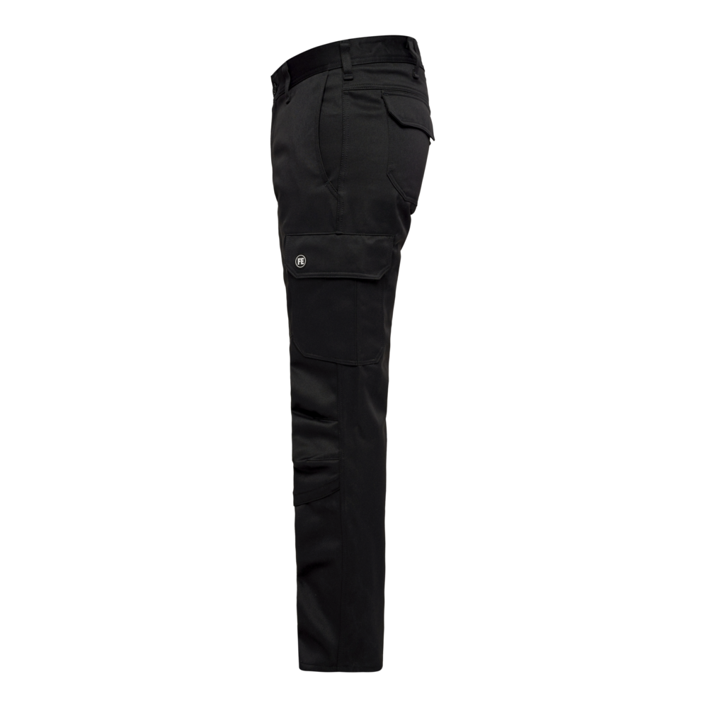 SAFETY+ Arbeitshose – Schwarz (Seite links)