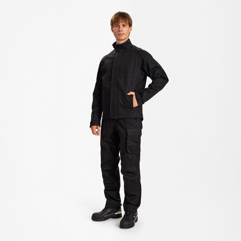 WELCOT Arbeitsjacke – Schwarz (Am Modell)