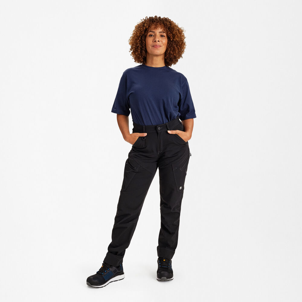 X-TREME Damen Servicehose mit 4-Wege Stretch – Schwarz (Am Modell)
