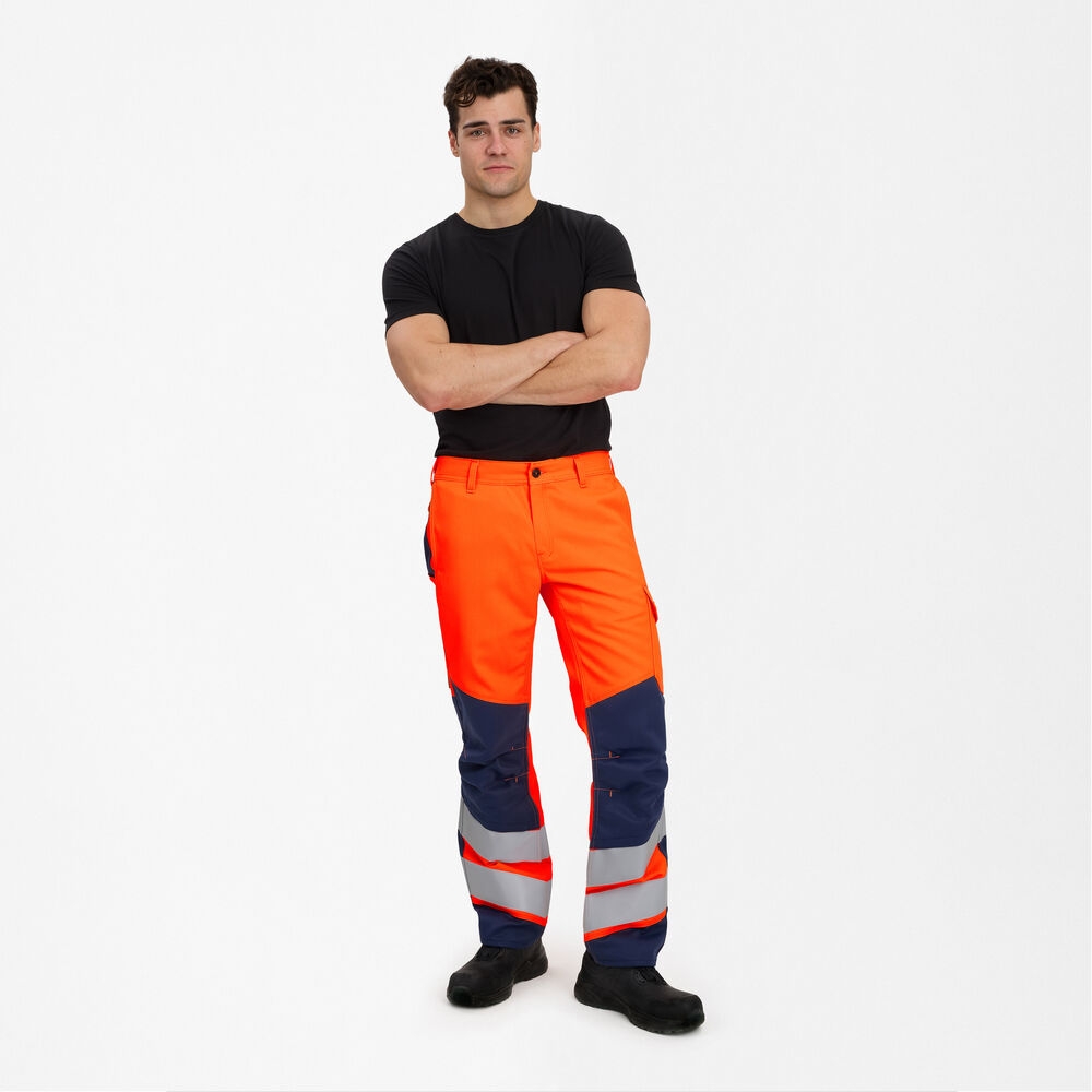 SAFETY+ Arbeitshose – Orange / Blue ink (Am Modell)